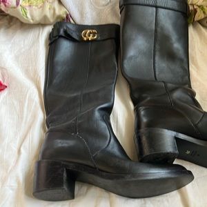 Gucci like new boots